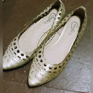 Candie's Flats